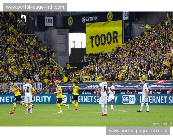 美因茨0-4惨败多特蒙德，保级形势依然严峻
