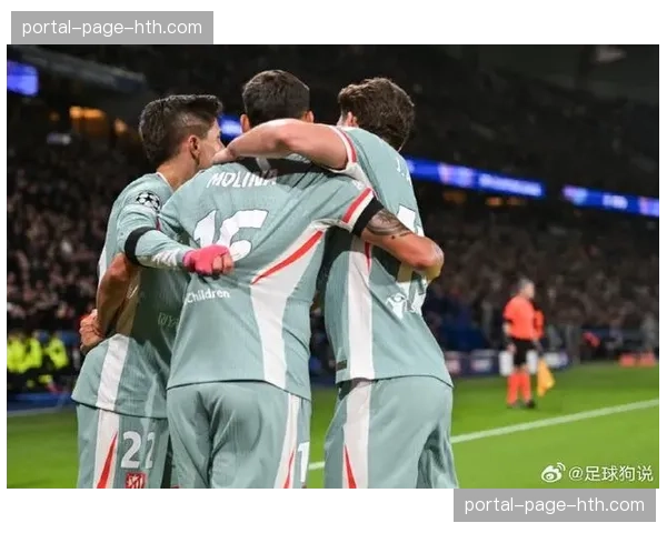 拜仁2-2巴黎圣日耳曼，图赫尔的3-4-2-1与路易斯·恩里克的4-2-4展开对攻